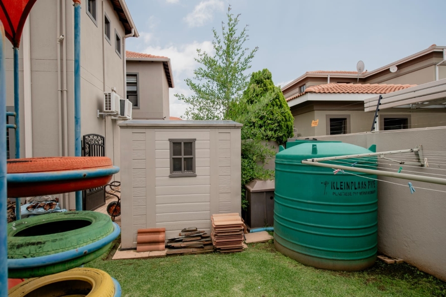 5 Bedroom Property for Sale in Baillie Park North West